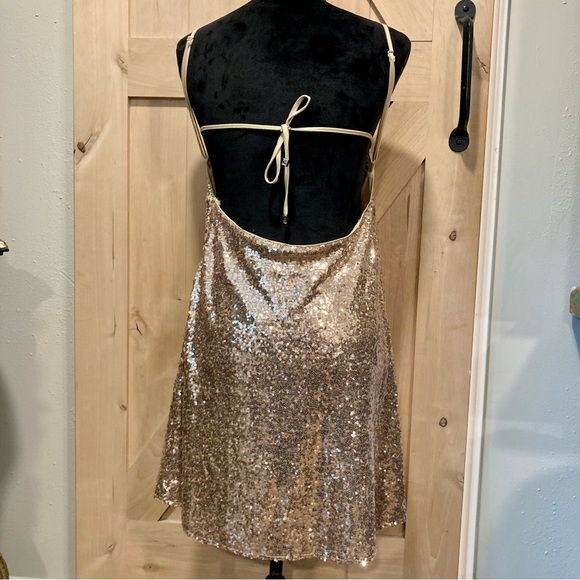 She + Sky Gold Sequin Halter Mini Dress Medium NWT - Picture 9 of 15